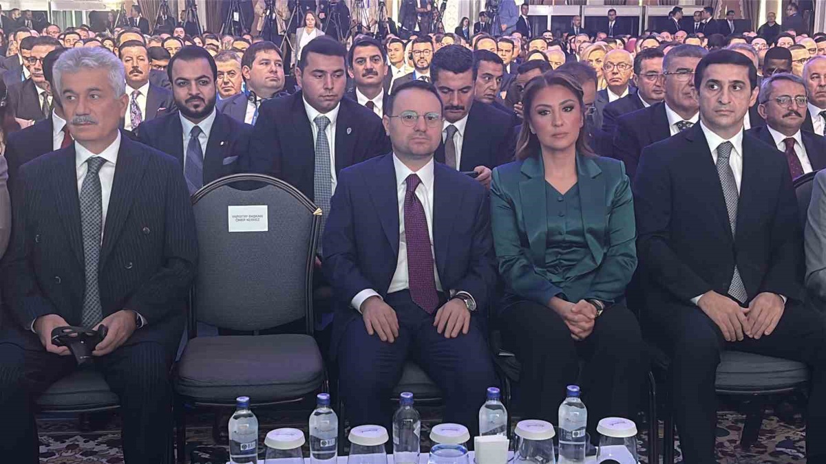 Gürlek, İsrail engeliyle zirveye katılamayan mevkidaşını kaygı verici buldu