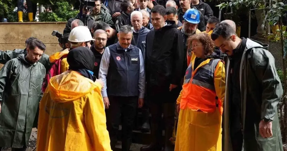 AFAD: 'Ülke genelinde müdahale çalışmalarında 60 bin 395 personel ve 8 bin 927 araç görev yapmaktadır'