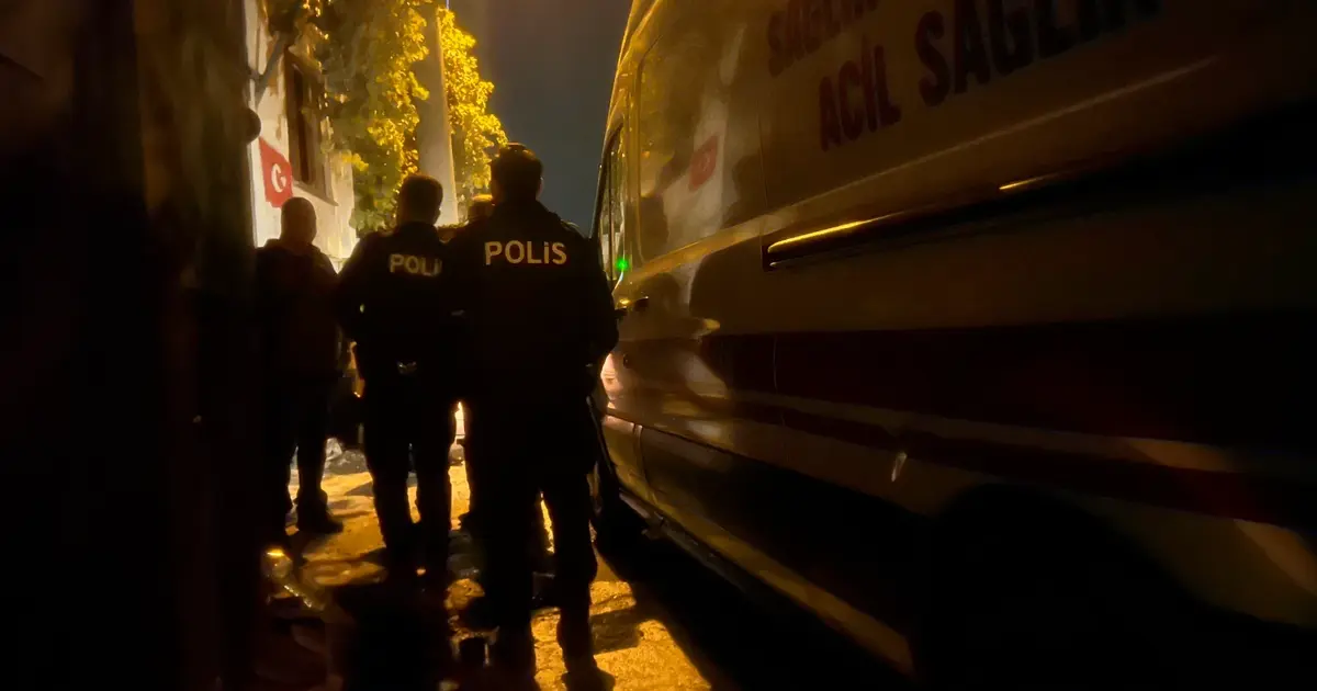 Bursa'da iş yerinin çatısından düşen adam öldü