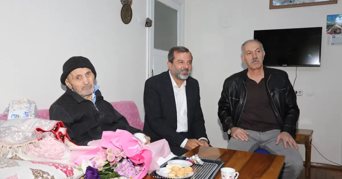 Gürsu'nun yaşayan çınarlarına ahde vefa