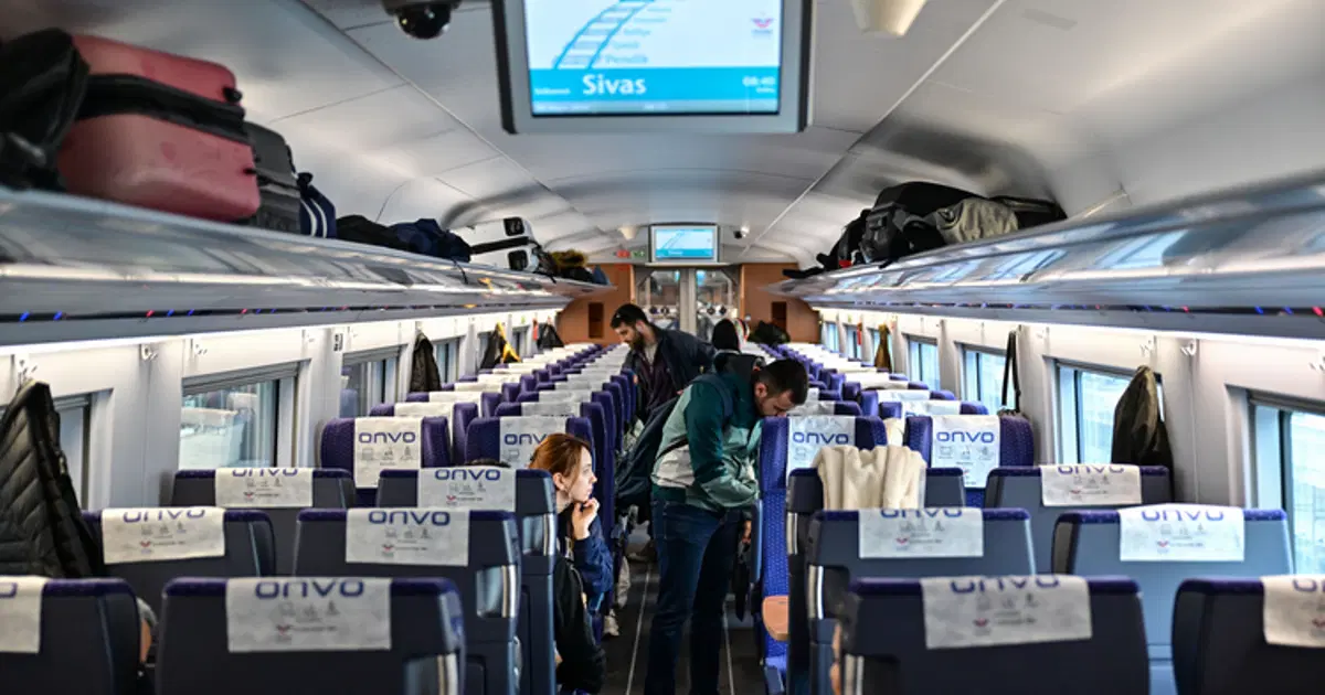 Ücretsiz tren biletlerinde yeni dönem. Sadece kimlik göstermek yeterli olacak