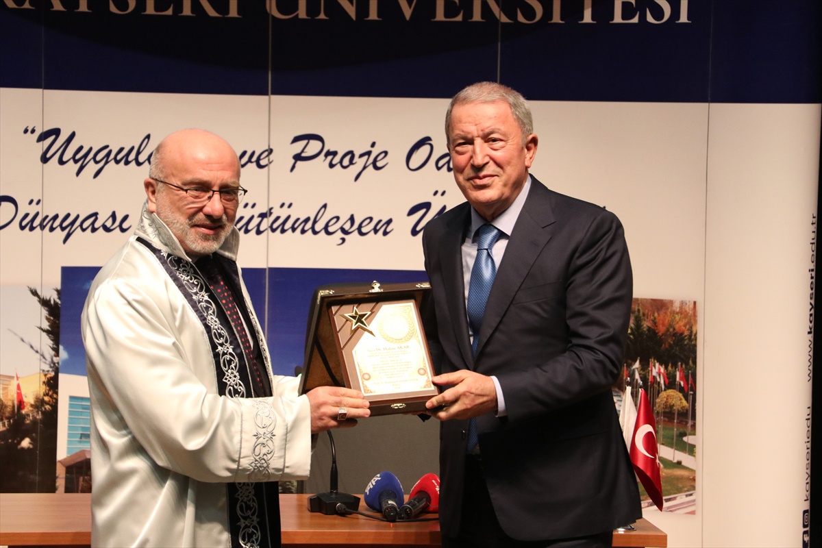Hulusi Akar KAYÜ'de 3. Dünya Savaşı çıkabilir dedi, 86 milyona birlik çağrısı yaptı