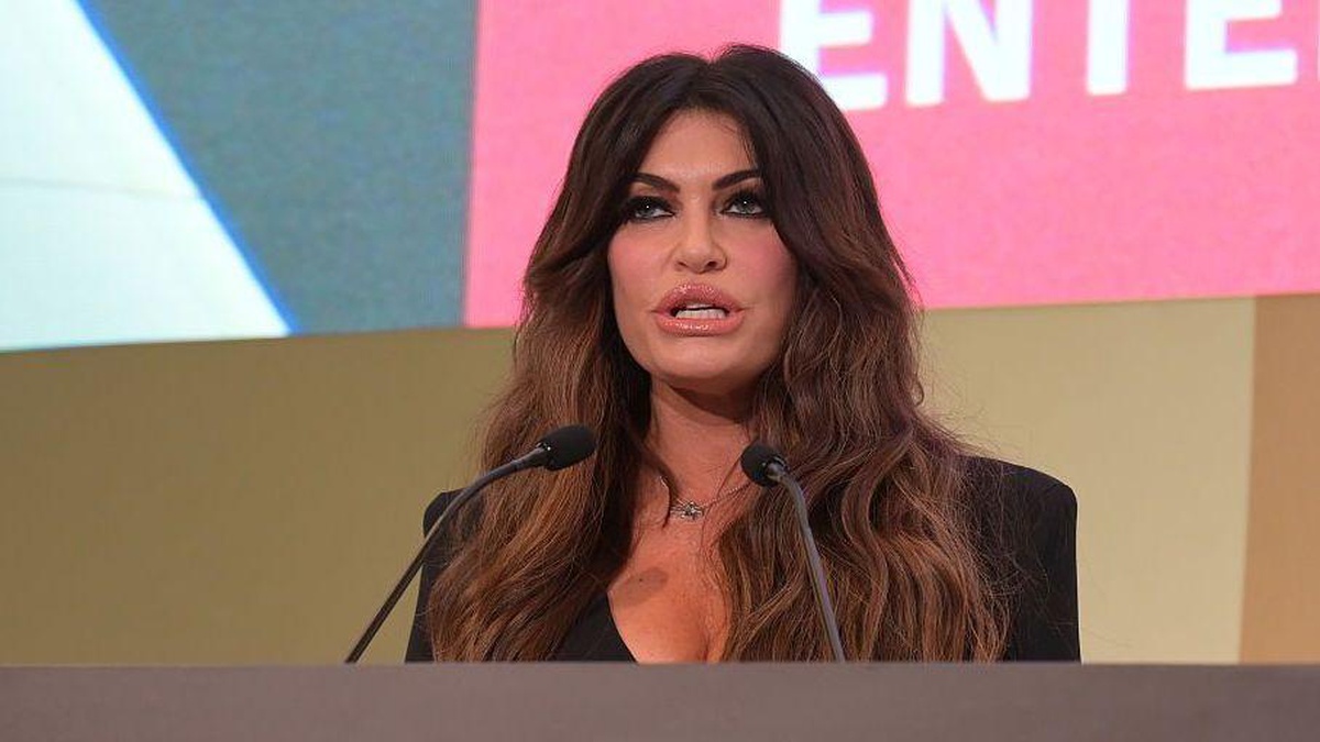 Trump, yolsuzluk iddiaları üzerine Yunanistan elçisi Guilfoyle'un istifasını istedi