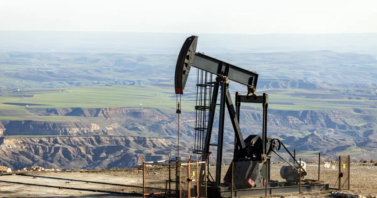 Petrol düşüşünü sürdürüyor