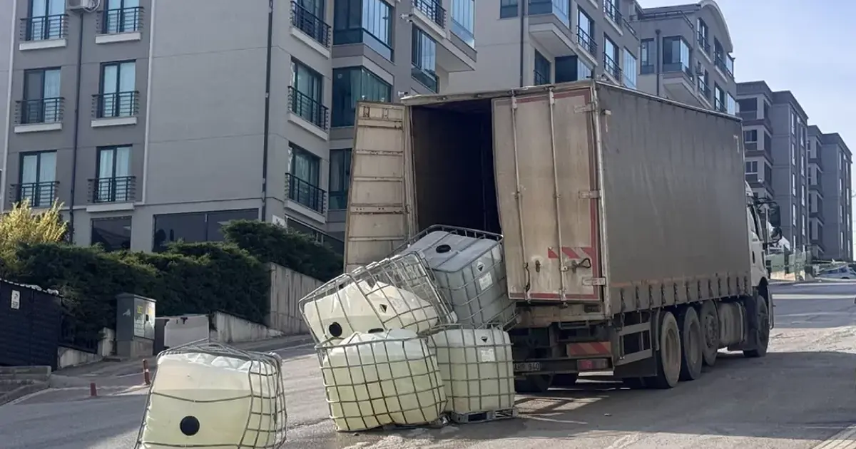 Bursa’da kimyasal madde alarmı! Cadde ulaşıma kapatıldı