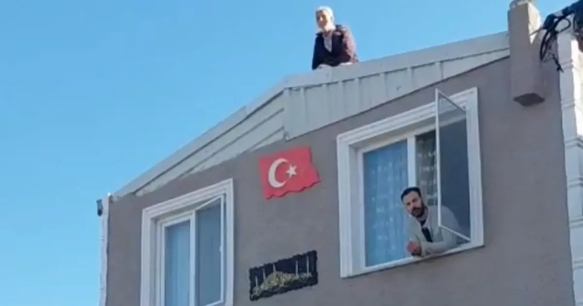 Bursa’da yıkım gerginliği! Vatandaşlar evlerin çatısına çıktı