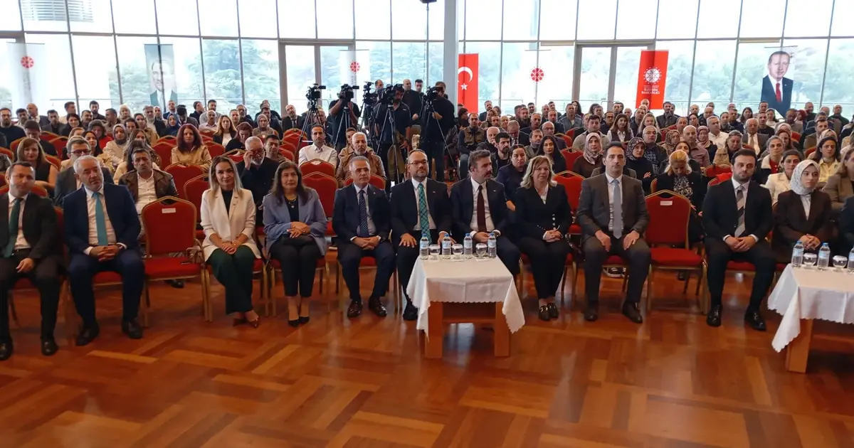 Bursa'da 'İletişim Yüzyılı, Güçlü İletişim, Etkin Kamu' programı gerçekleştirildi