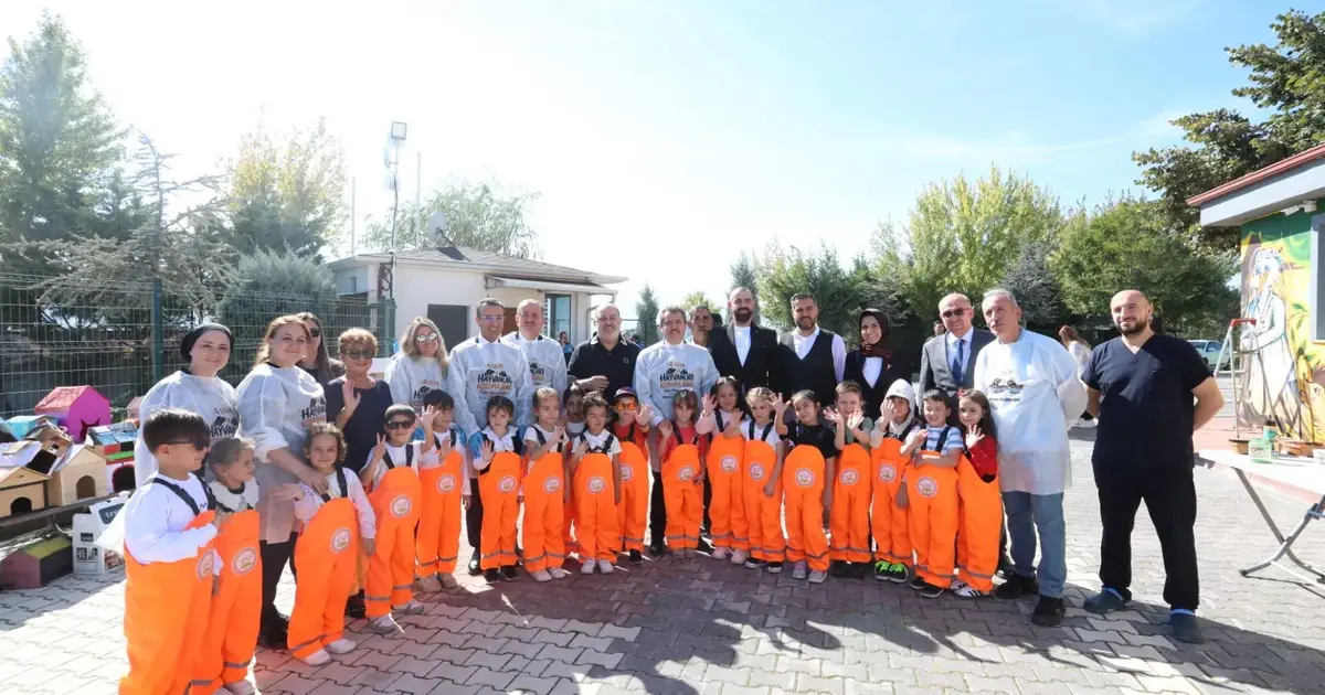 İnegöl'de en renkli Hayvanlar Günü etkinliği
