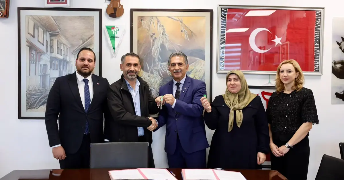 Cihatlı Toplu Konutları’nda hak sahiplerine anahtar teslimleri başladı