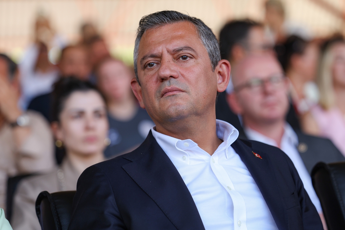 Özgür Özel WELT'te, Türkiye'nin kaderi otoriterlik ve kutuplaşma değil dedi