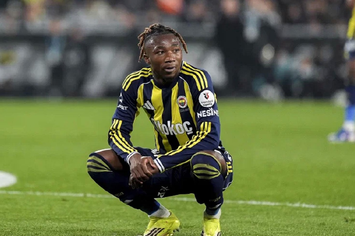 Fenerbahçe'de sürpriz ayrılık hazırlığı! Avrupa'dan teklif bekliyor