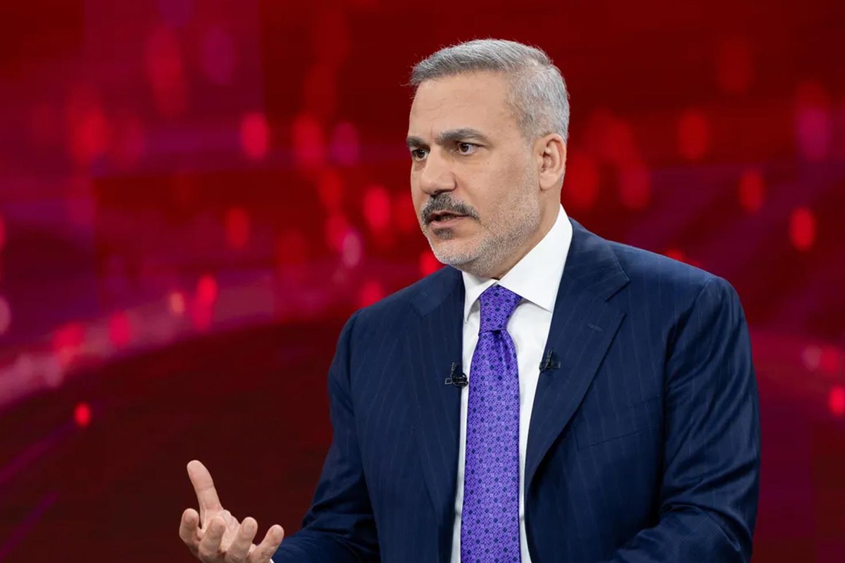 Azerbaycan'da başörtüsü tartışması sürerken Türkiye'den kritik ziyaret