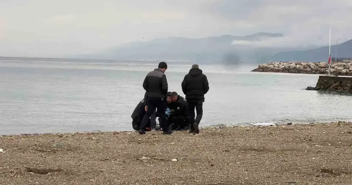 Mudanya’da plajda erkek cesedi bulundu