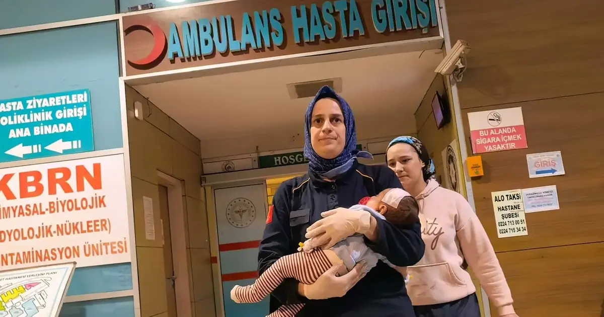 Bursa’da yürekleri ağza getiren olay: 2 aylık bebek yaralandı