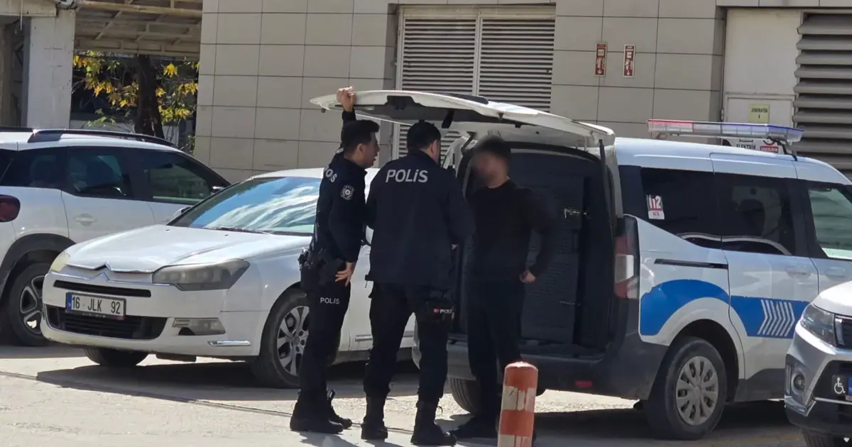 Bursa’da ortaokula belinde tabancayla girdi! Gerçek sonradan ortaya çıktı