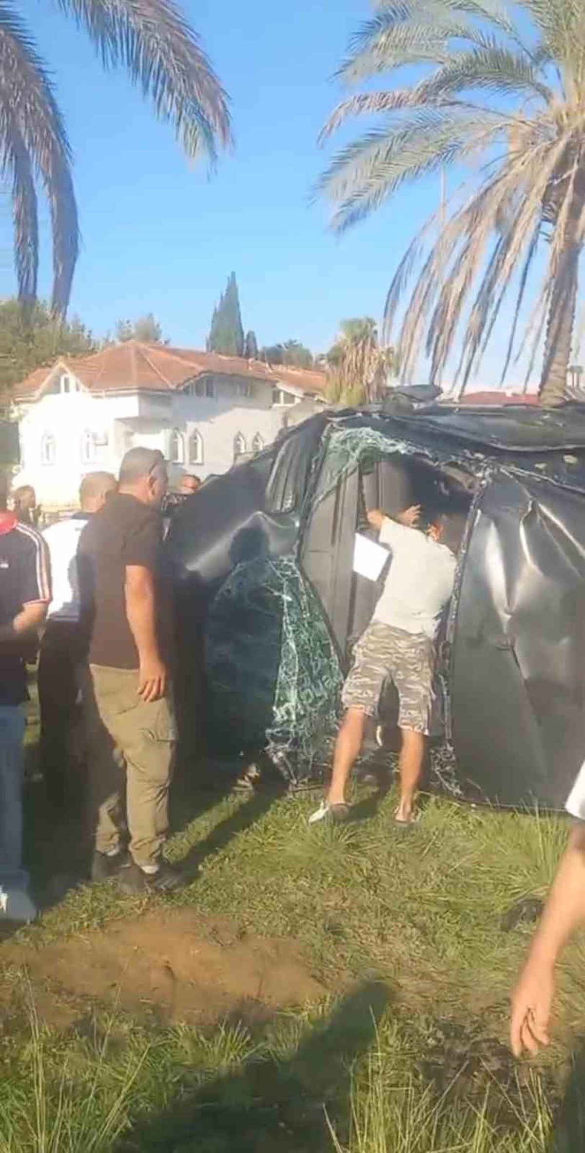 Antalya'da turistleri taşıyan tur minibüsü kaza yaptı: 17 kişi yaralandı