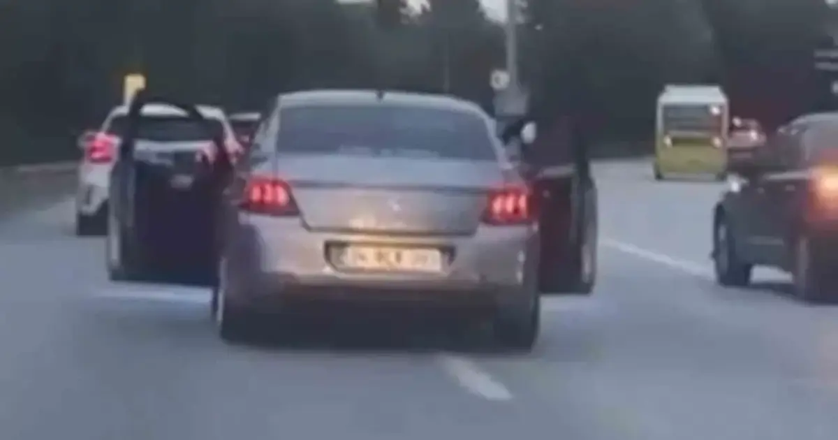 Bursa’da trafikte tehlikeli yolculuk kamerada