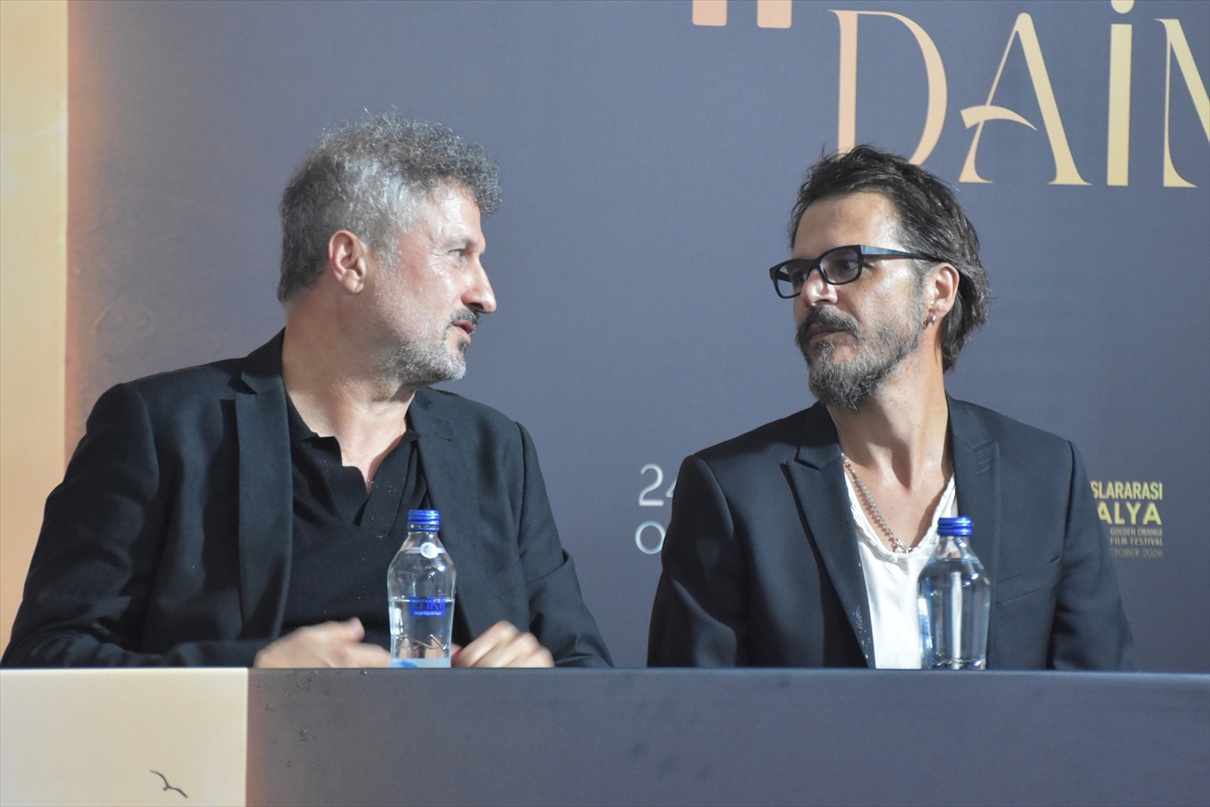Hakikatin Ölümü filminin dünya prömiyeri Antalya Altın Portakal'da yapıldı