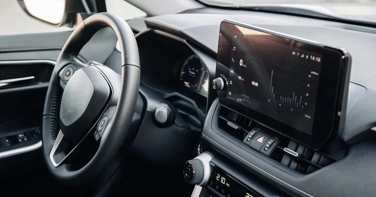 Ekran çılgınlığı sona mı eriyor? Otomobillerde tuşlar ve kollar geri dönüyor