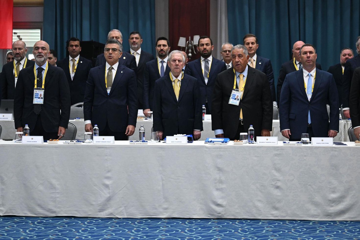 Fenerbahçe'de kritik gün! Olağan genel kurul toplantısı başladı
