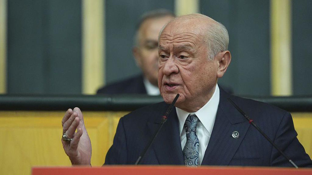 Bahçeli: Husilere karşı Suudi Arabistan'a caydırıcı güç kullanılmalı