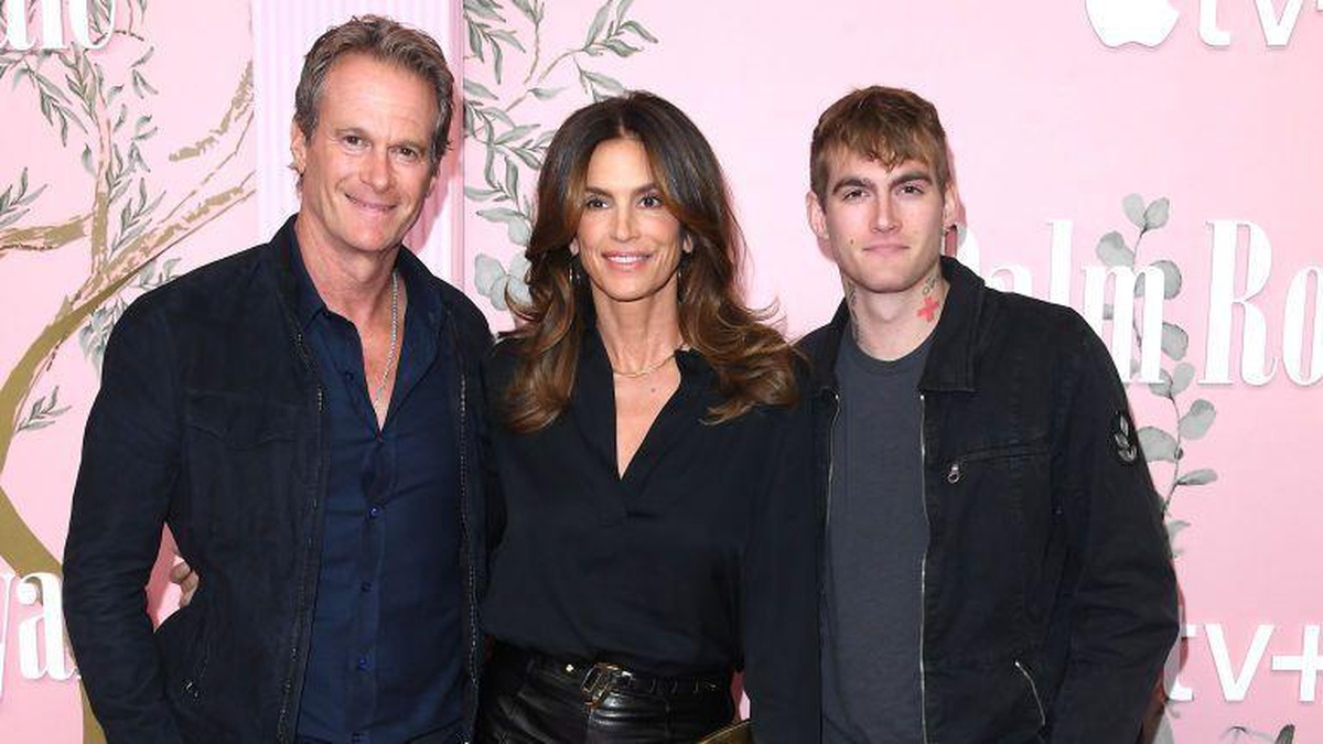 Cindy Crawford, 27 yaşında hayatını kaybeden oğlu Presley Gerber'in acısını paylaştı