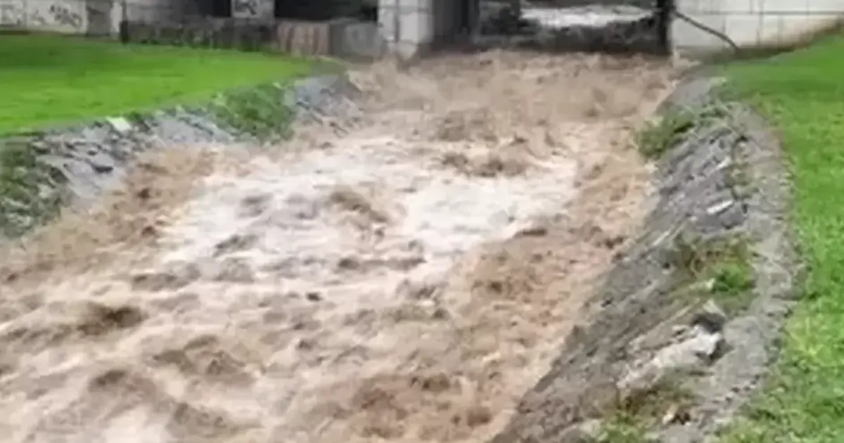 Bursa’da sağanak sonrası Gökdere taştı