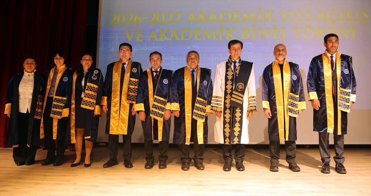 Ardahan Üniversitesi Rektörü Emiroğlu, ilk derste 'Terörsüz Türkiye' sürecini anlattı