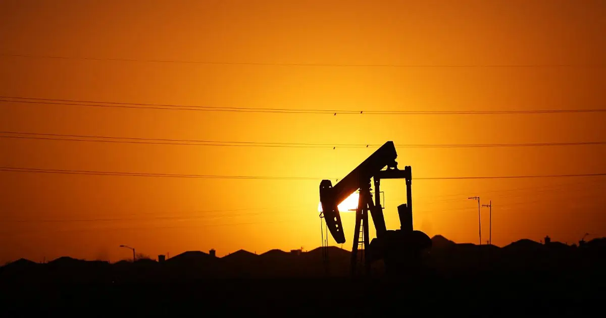 Petrol fiyatlarında hareketlilik. Hürmüz açılıyor mu?