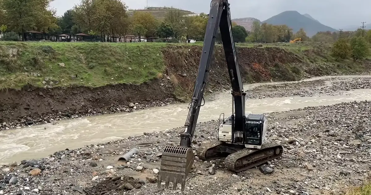 Yıldırım’da toprak kayması Deliçay’ın yönünü değiştirdi