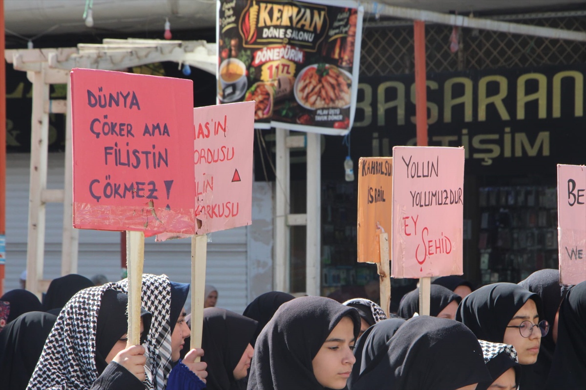 Kızıltepe'de Peygamber Sevdalıları, Gazze'de 3. yılını dolduran soykırıma tepki gösterdi