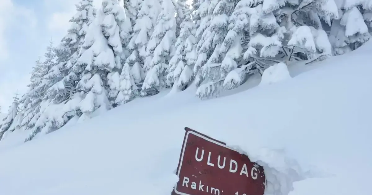 Bursa’da kış provası! Uludağ’a lapa lapa kar geliyor