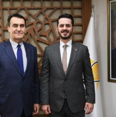 mustafa-dundar-adnan-kurtulus-bursa-akp-osmangazi-ilce-baskani