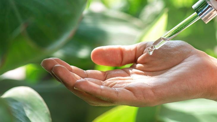 Kış güneşi cildi mahvediyor Herkesin yaptığı hata, kuruluğa ve tahrişe neden oluyor Kış güneşi cildi mahvediyor Herkesin yaptığı hata, kuruluğa ve tahrişe neden oluyor