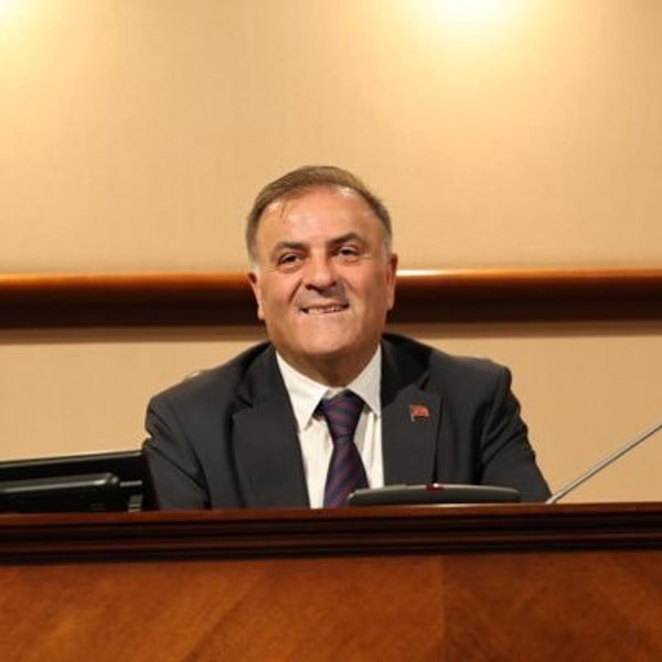 Nuri Arslan Kimdir?