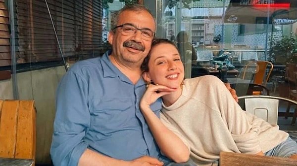 Önder'in kızı Ceren Önder Kandemir, babasının sağlık durumu hakkında yeni bir açıklama yaptı.