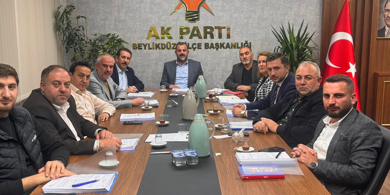 diploma-krizi-akpyi-vurdu-akpli-baskan-istifa-etti-3.jpg