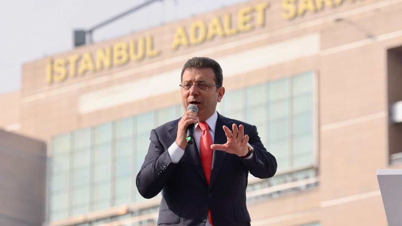 mamoglu-sansurlenince-dayanamadi-can-alici-sorulari-pes-pese-siraladi.jpg