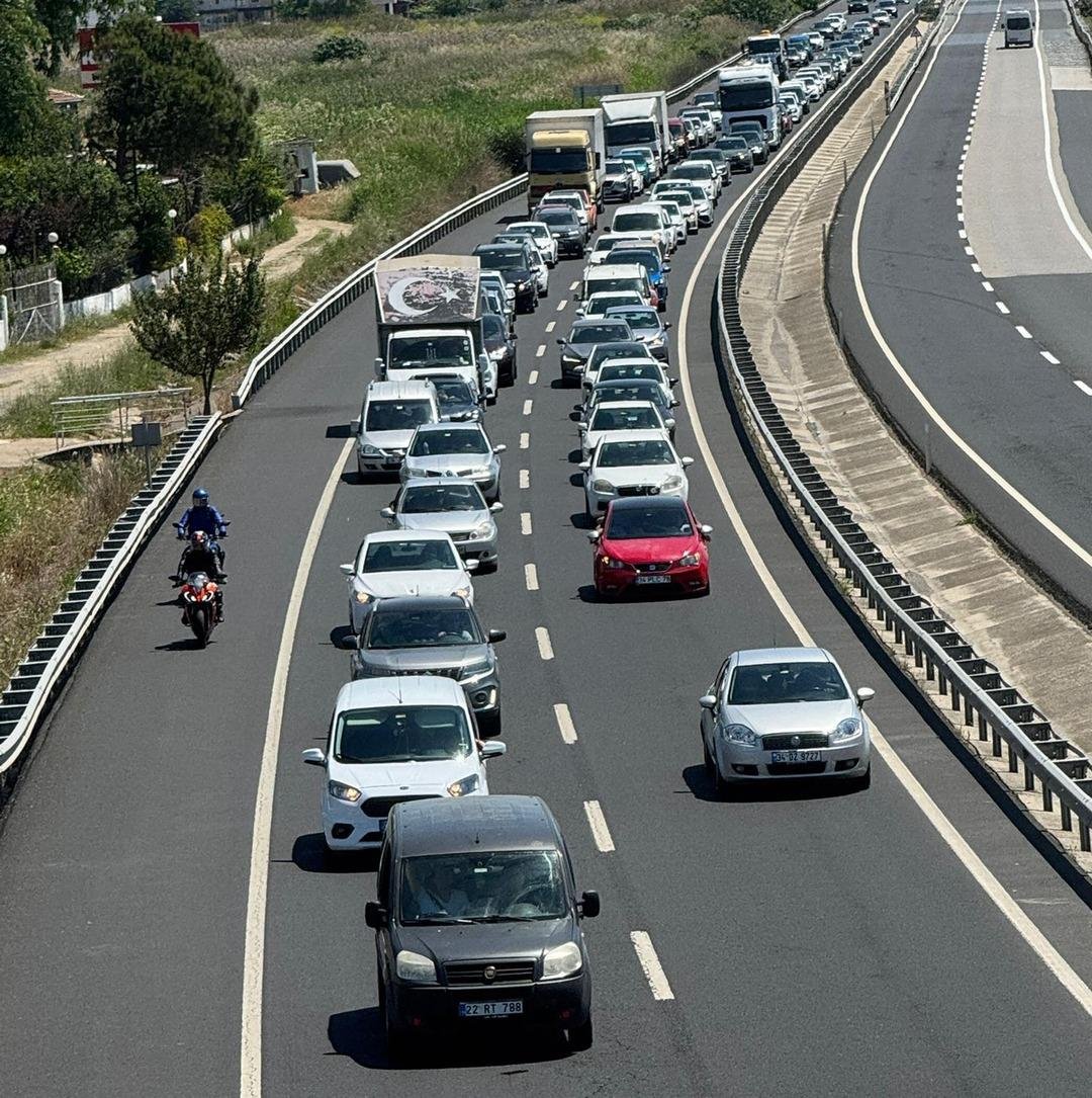 ISTANBUL-TEKIRDAG-KARA-YOLUNDA-81-EKIP-_752125_222009