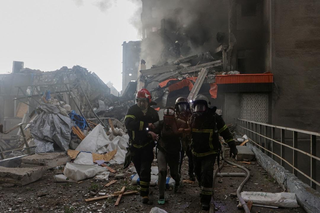 2025-06-07T052941Z_670247452_RC2GXEAOPAN2_RTRMADP_3_UKRAINE-CRISIS-ATTACK-KHARKIV