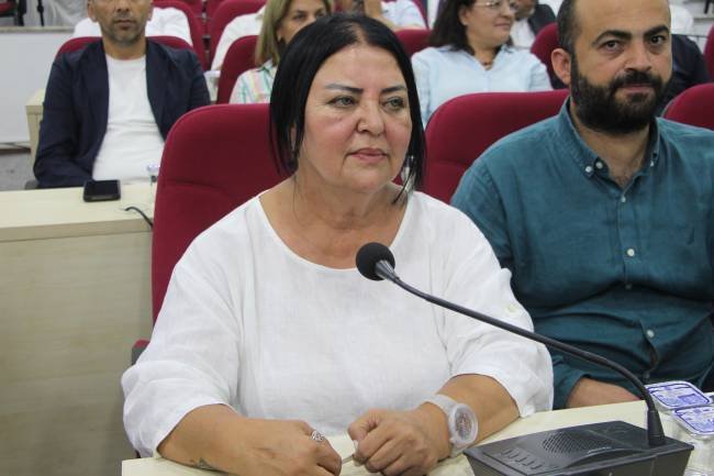 seyhan-belediyesinde-baskan-vekiligini-769816-227373.jpg