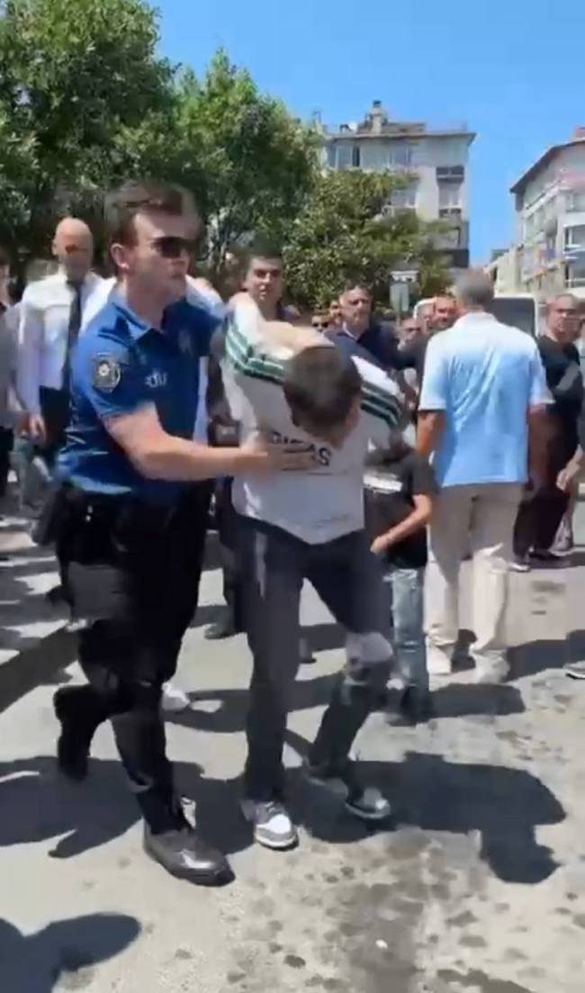 istanbul-bakirkoyde-hastane-bahcesind-772303-228215.jpg
