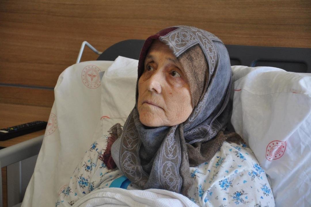 KAMU-HASTANELERINDE-ILK-KEZ-UYGULANAN-YO_781126_230976