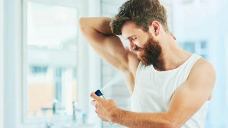 Deodorantı böyle sıkan 72 saat kokmuyor En ideal zamanı buymuş, gün boyu rahatlık