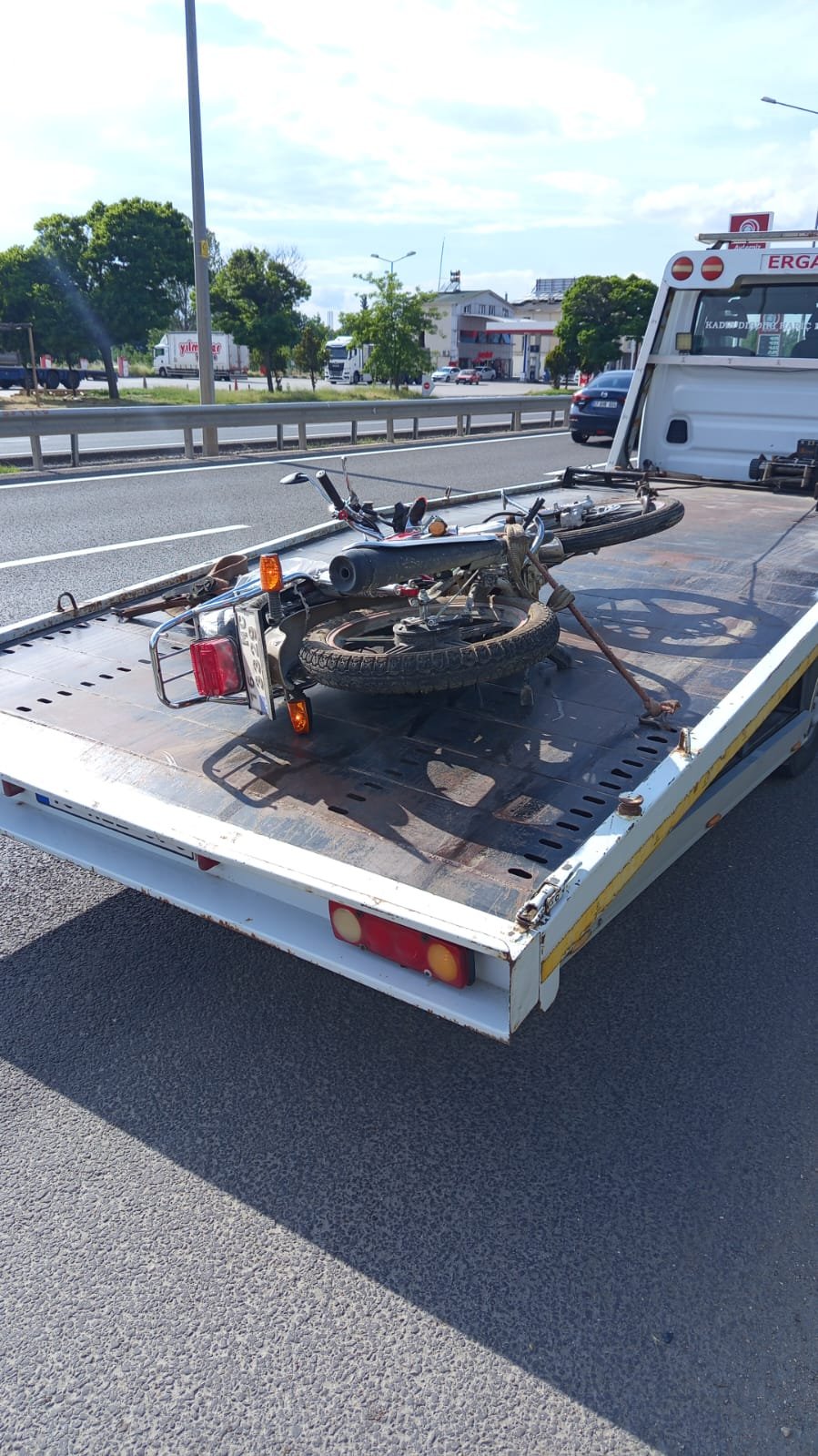 bursada-otomobilin-carptigi-motosiklet-743755-219597.jpg