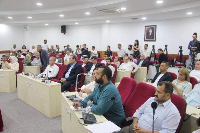 seyhan-belediyesinde-baskan-vekiligini-769817-227373.jpg