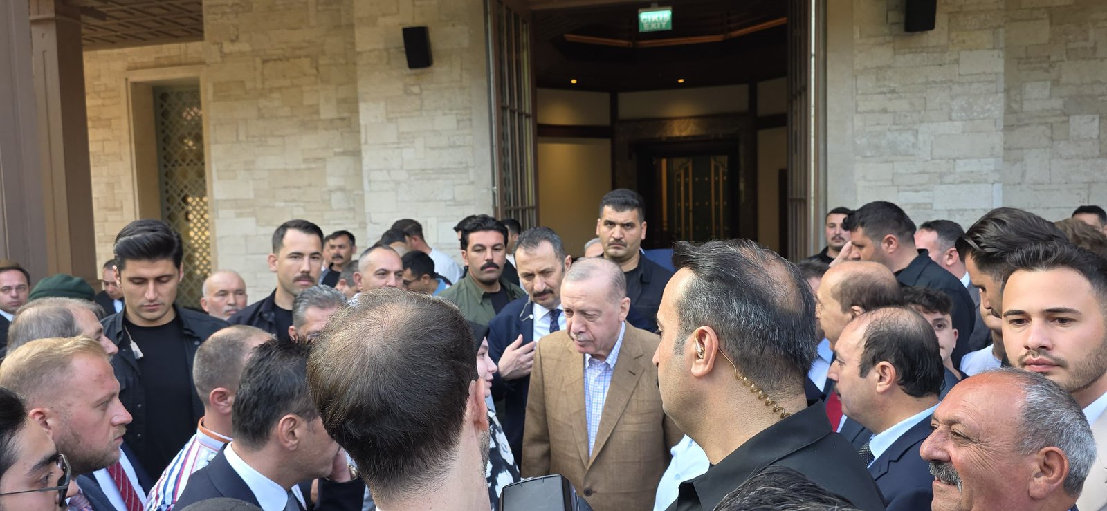cumhurbaskani-erdogan-bayram-namazini-mu-753180-222293.jpg