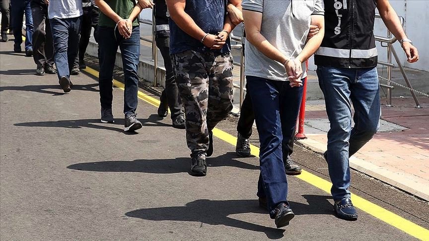 FETÖ soruşturmasında 65 kişi tutuklandı