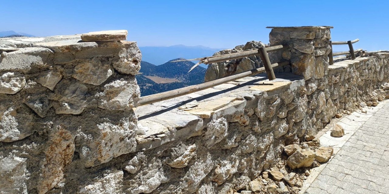 İsviçreli turistin Fethiye'de feci ölümü! Yere çakıldı