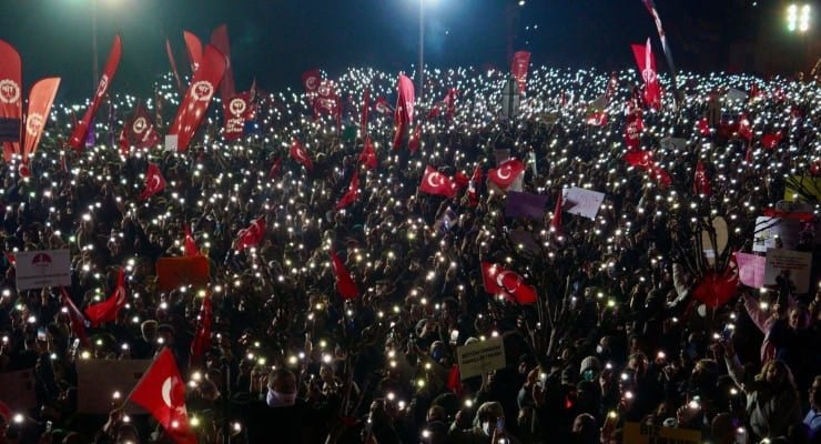 25-03-22-sarachane-muharrem-ince-x.jpg